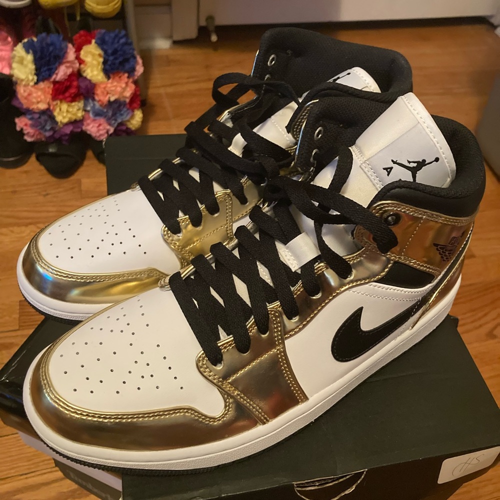 Womens Air Jordan 1